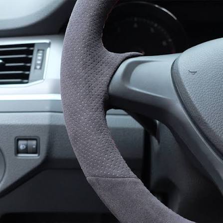 STEERING COVER ALCANTARA + CARBON INCLUDED
