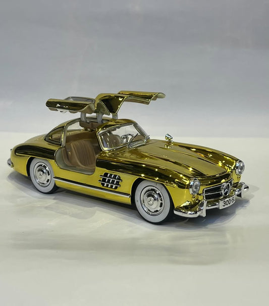 Mercedes Benz 300SL 1/24 - Golden