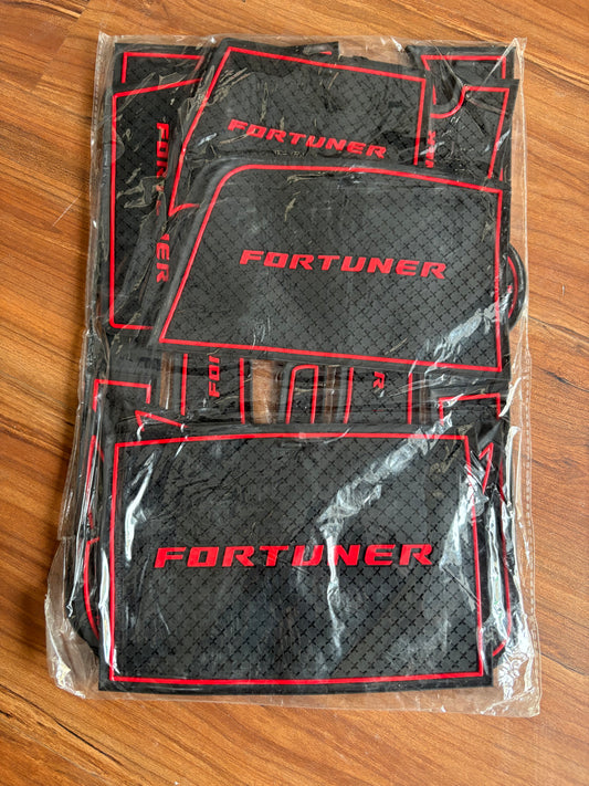 INNER DASHBOARD MAT SET FORTUNER