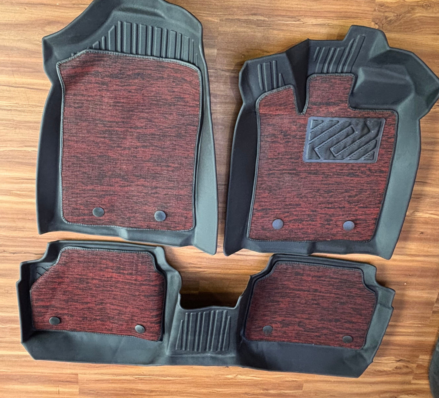 Honda Civic Floor mats,likely 7D or 10D, featuring black TPE rubber bases with detachable red carpet inserts.