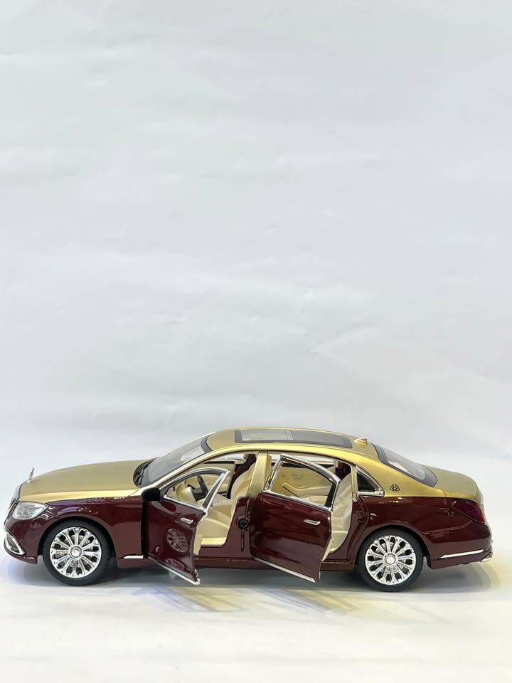 Mercedes Benz Maybach S600 - Maroon