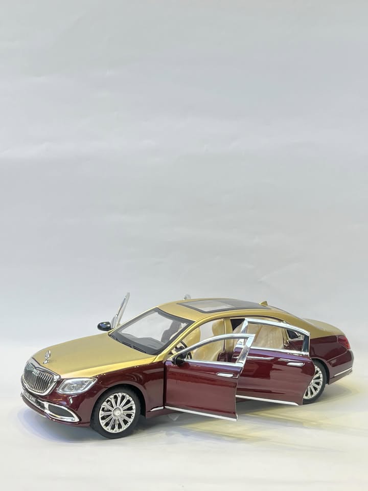 Mercedes Benz Maybach S600 - Maroon