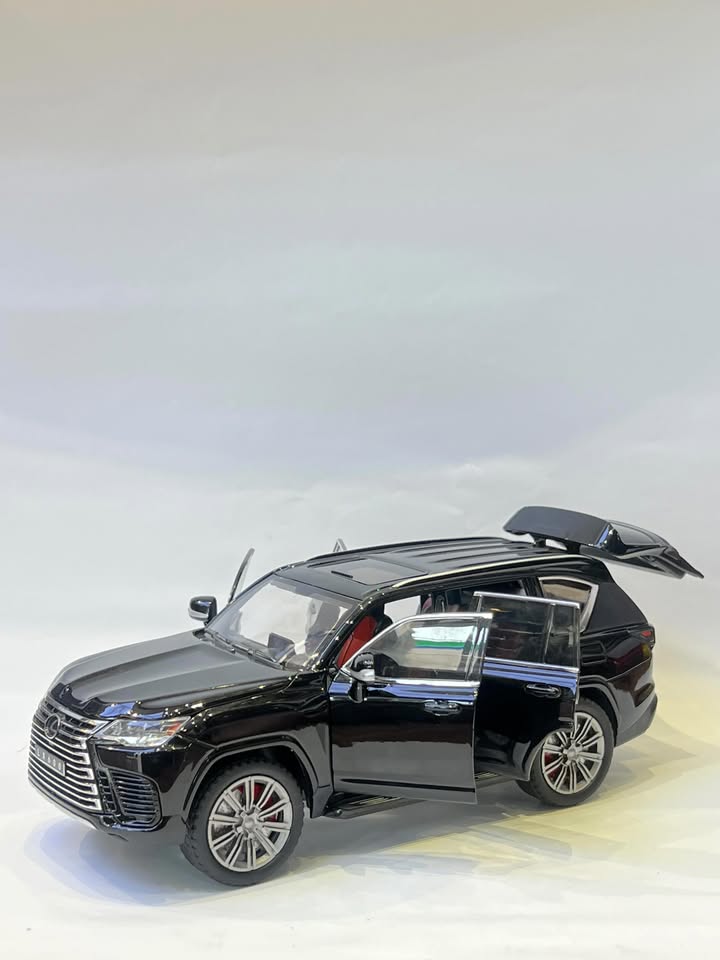 Lexus LX 570 Diecast Black