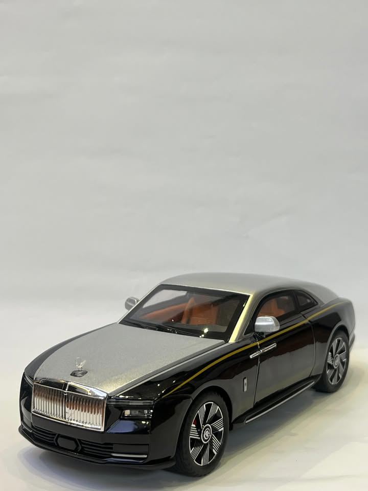 Rolls Royce Spectre 1/24 - black 2pcs