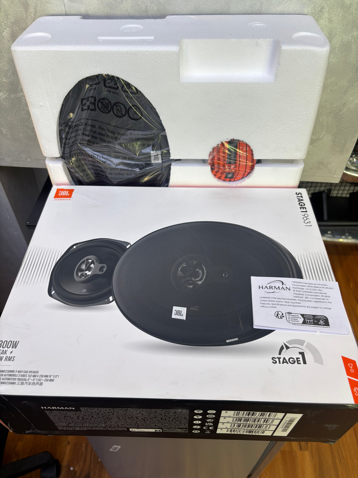 Pair JBL stage-1-9631
