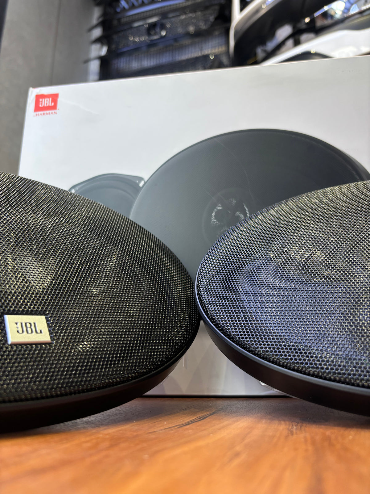 Pair JBL stage-1-9631