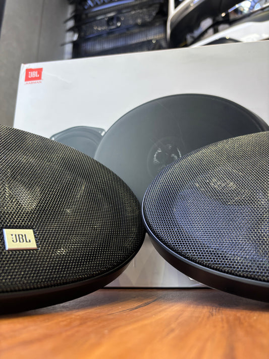 Pair JBL stage-1-9631