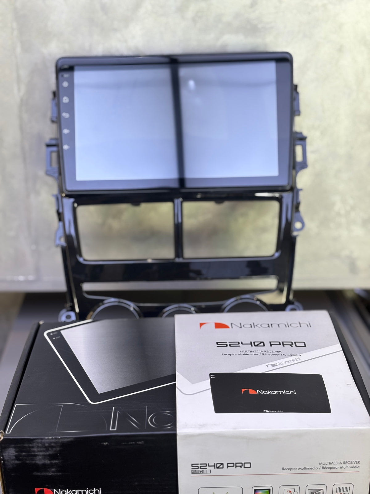 Nakamichi 5240 pro led 9 inch